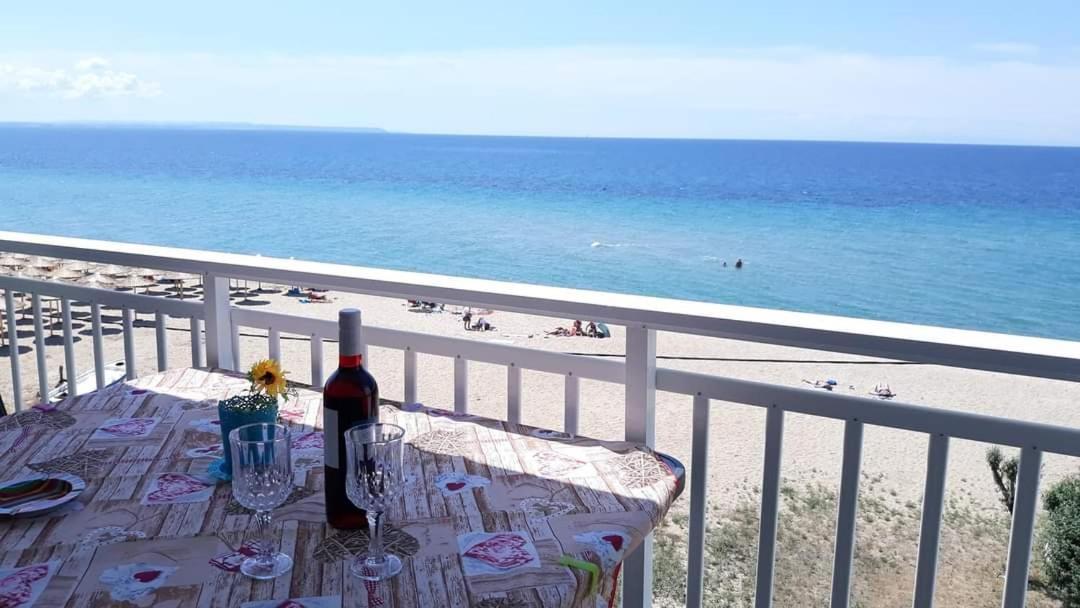 Vasileiadou Coastal Rooms フロギタ エクステリア 写真